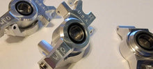 Load image into Gallery viewer, Traxxas Xmaxx 8s and XRT Front & Rear Knuckles/Bearing Carriers C-hubs XD 7075 Aluminum