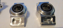 Load image into Gallery viewer, Traxxas Xmaxx 8s and XRT Front & Rear Knuckles/Bearing Carriers C-hubs XD 7075 Aluminum